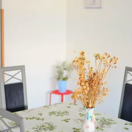 Apartment Prvi Red Do Mora Pag Town